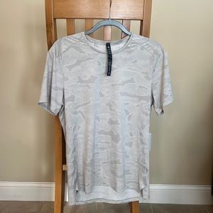 Lululemon shirt